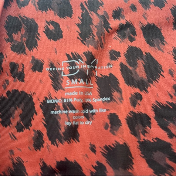 DYI Women’s Small Printed Signature Tight Canyon Animal/Cheetah Print Leggings - Picture 4 of 10